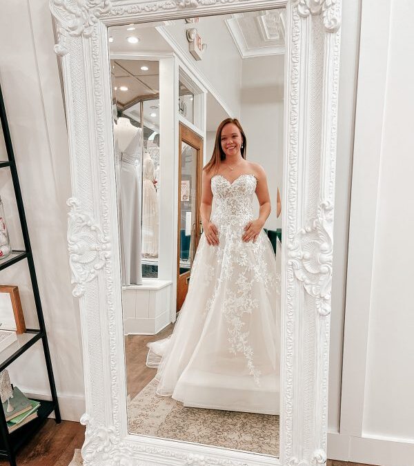 Wedding Dress Shopping Do’s & Don’ts