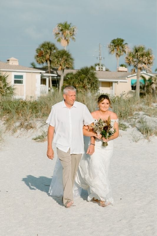 bride and her dad