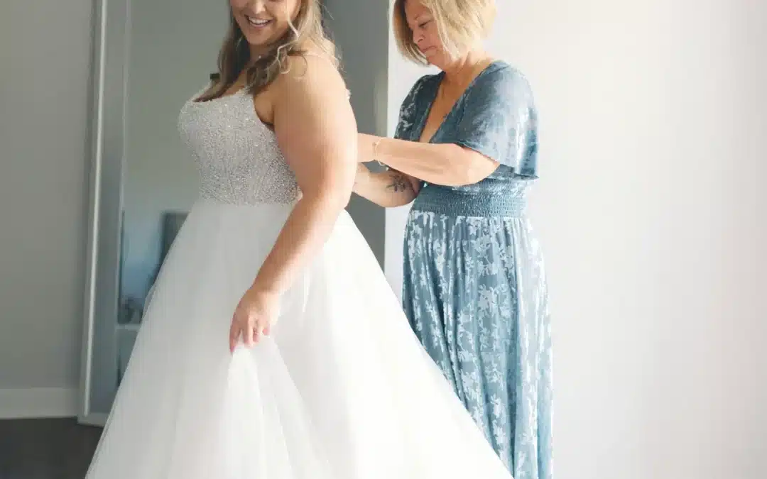 How to Bustle a Wedding Dress: A Step-by-Step Guide for Brides-to-Be