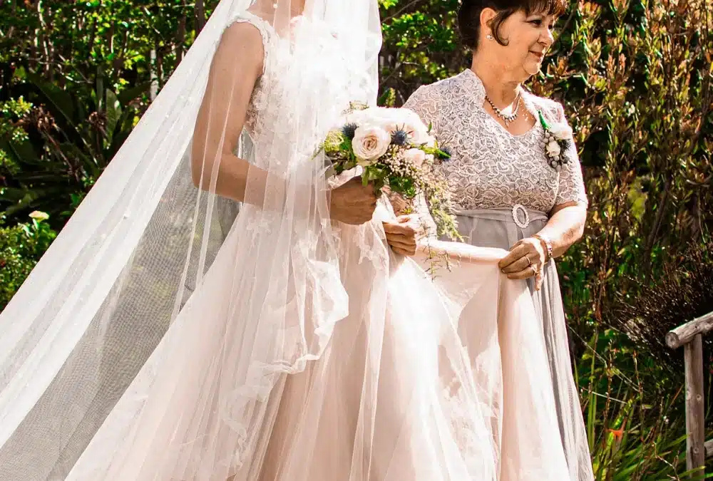 What Color Does the Mother of the Bride Wear?