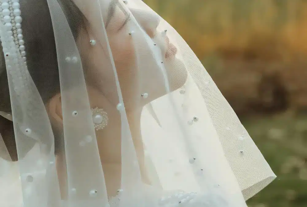 The Ultimate Comparison: Chapel vs Cathedral Veil for Your Ceremony Look