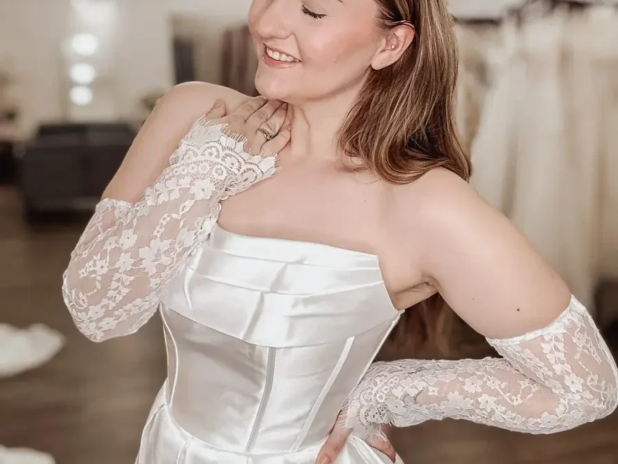 7 Things to Look for in Southport Wedding Dress Shops