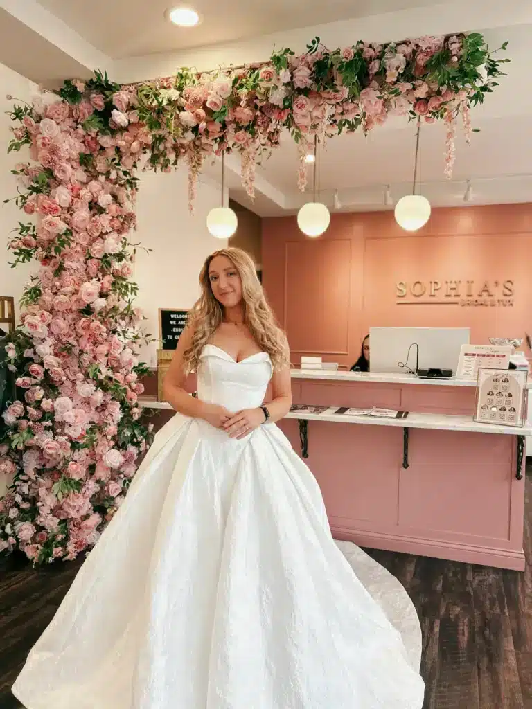 Women In Strapless Wedding Dress For Beach Wedding