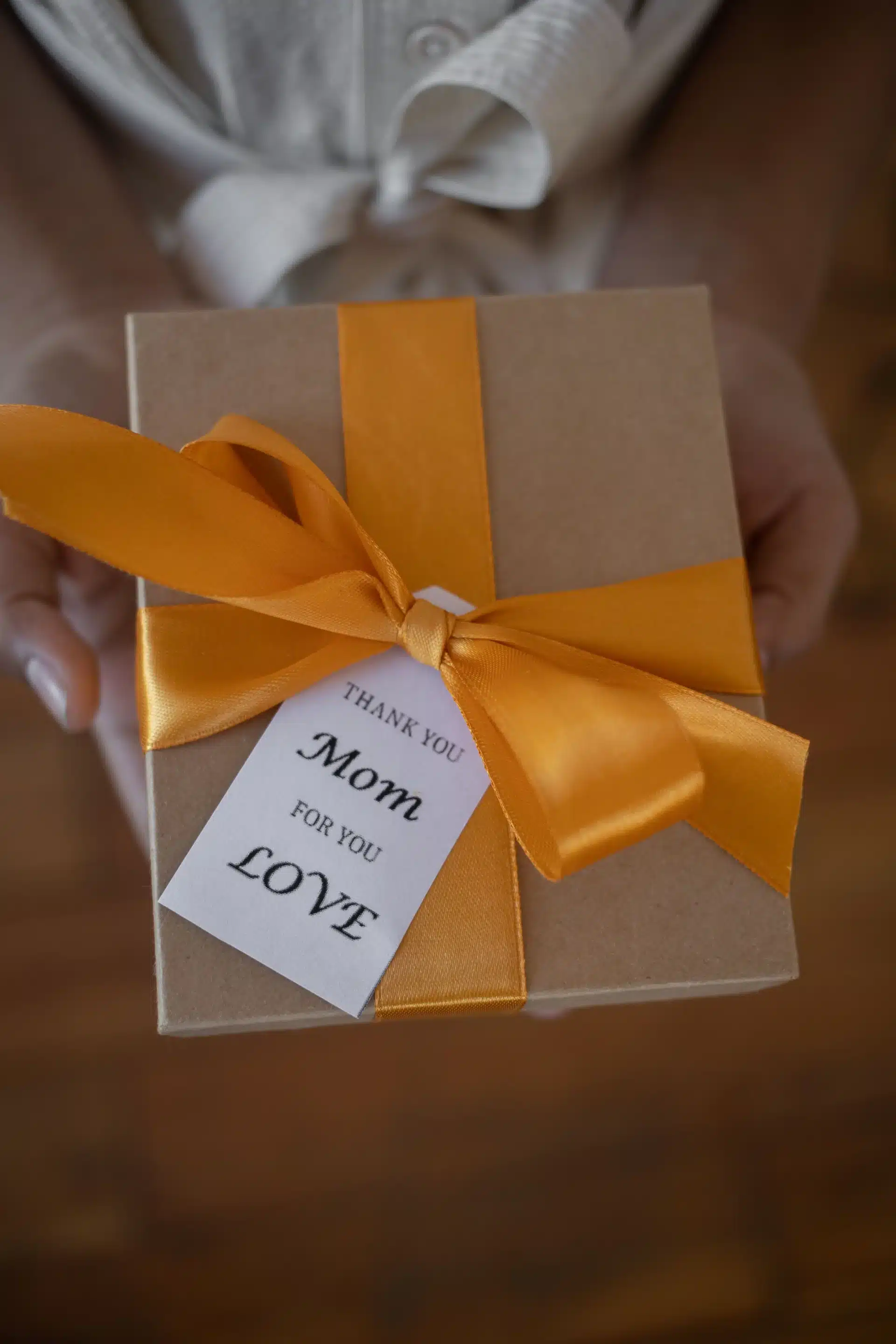 Mother Of The Bride Gifts In Kraft Box With Large Yellow Ribbon Mother Of The Bride Gifts In Kraft Box With Large Yellow Ribbon