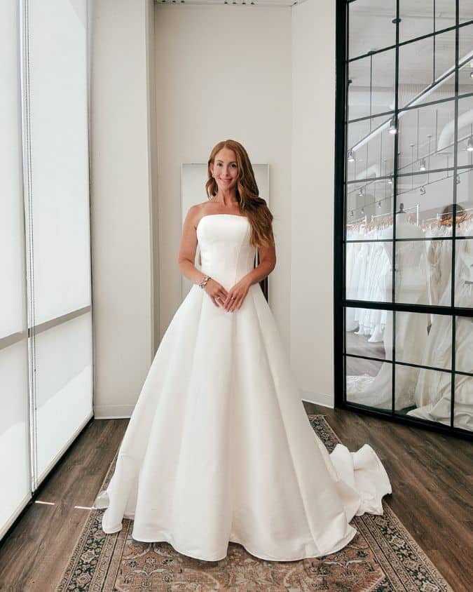 bridal dresses louisville Shop Kentucky Bridal salons Vintage Lace Wedding Dress color:sevila-mini-dress-heart-flock-maroon-79 swatch:https://www.motelrocks.com/cdn/shop/files/SEVILA-DRESS-HEART-FLOCK-MAROON-79-430.jpg?v=1736820760&width=100 Wood:Brown oak